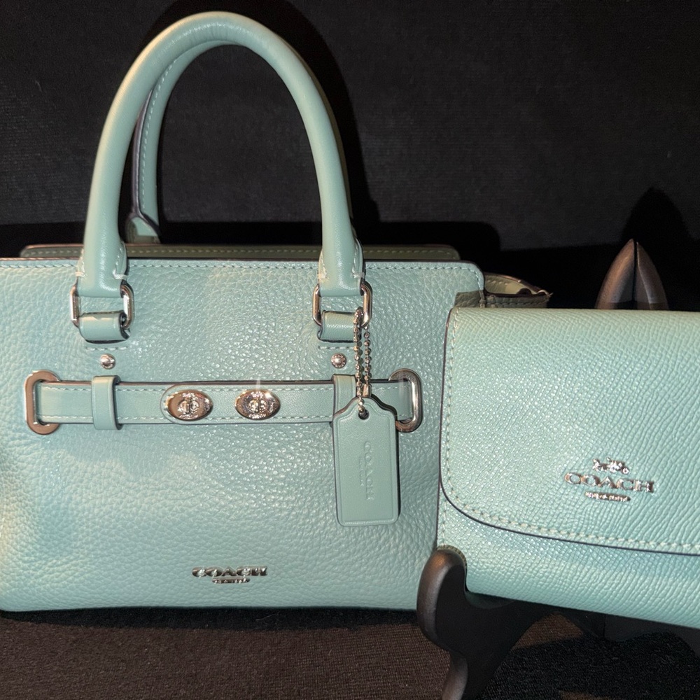 COACH Mini Blake Carryall
Aquamarine leather, handbag, satchel F37635 w/wallet
